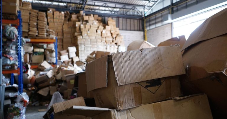 Bisnis-Naik-Turun-Karena-Stok-Gak-Stabil-Ini-Cara-Mengatasinya