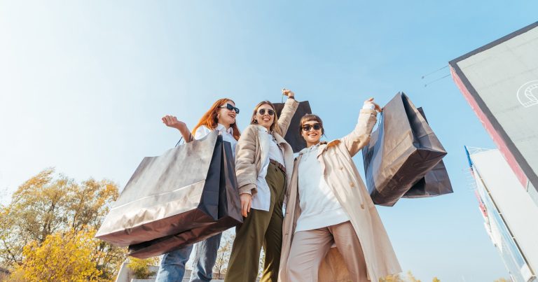 Rojali & Rohana di Era E-Commerce Tantangan dan Peluang untuk Brand