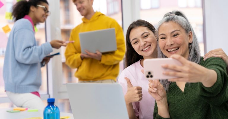 Employee-Generated Content Cara Baru Bangun Citra Positif Perusahaan